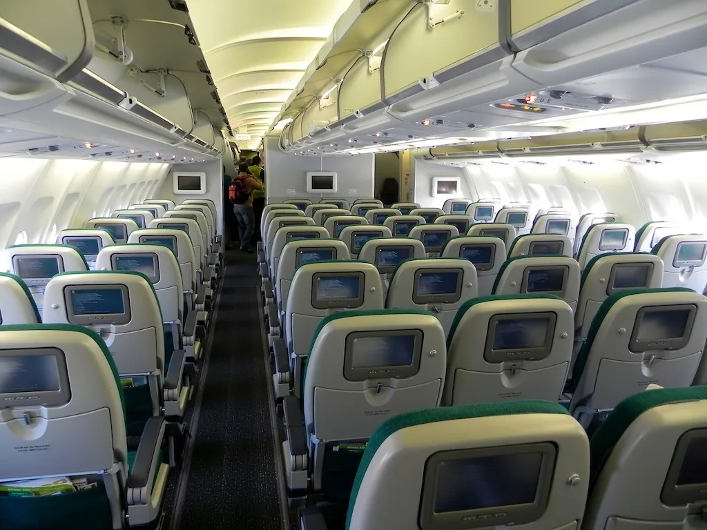 Airbus A330-200, EI-DAA