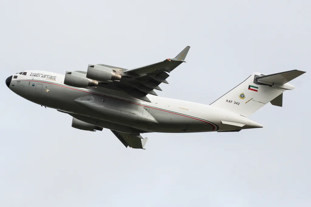 Kuwait Air Force C-17 KAF342 departing Prestwick