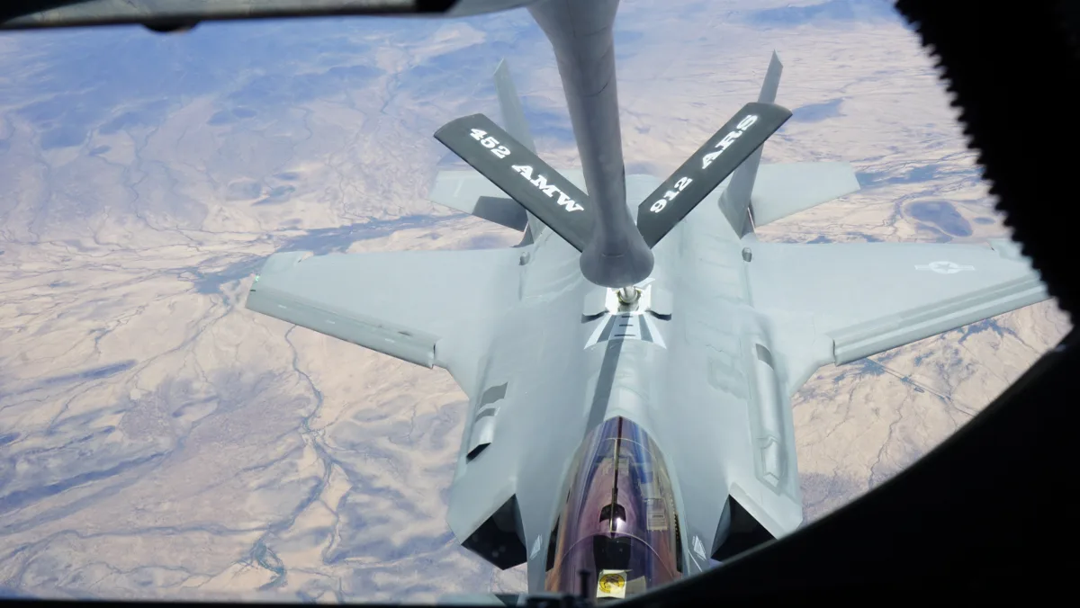 Boeing KC-135R Stratotanker
