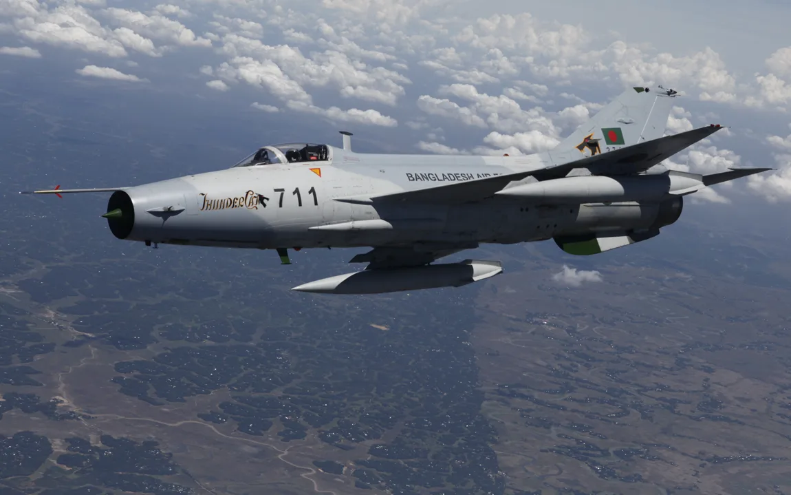 Chengdu Aircraft Corporation J-7 / F-7