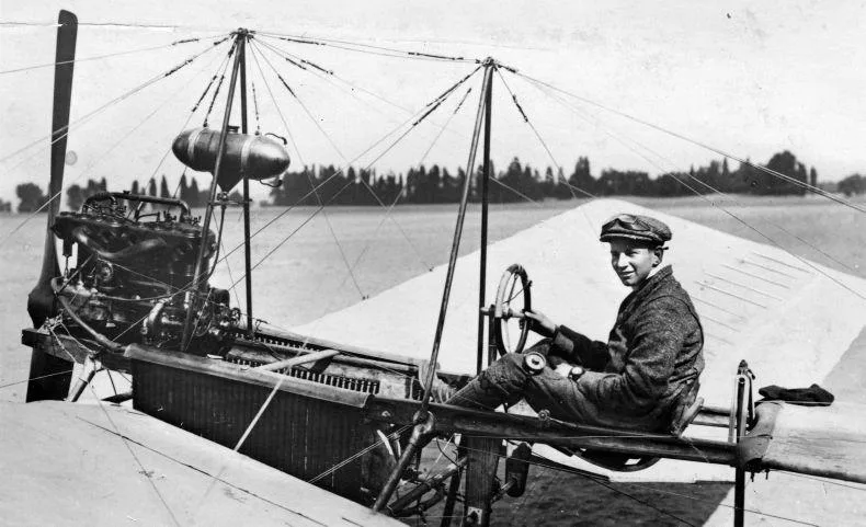 Fokker Spin