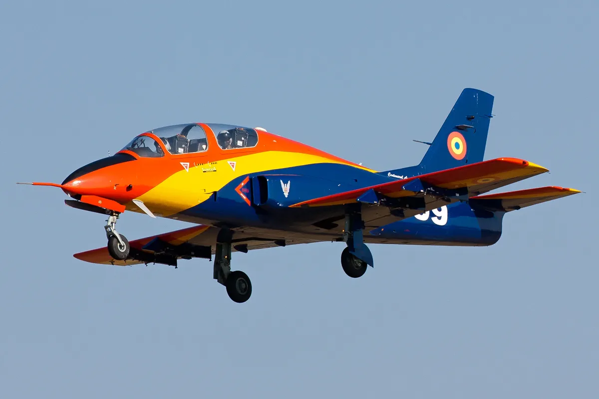 Industria Aeronautică Română IAR 99 Șoim