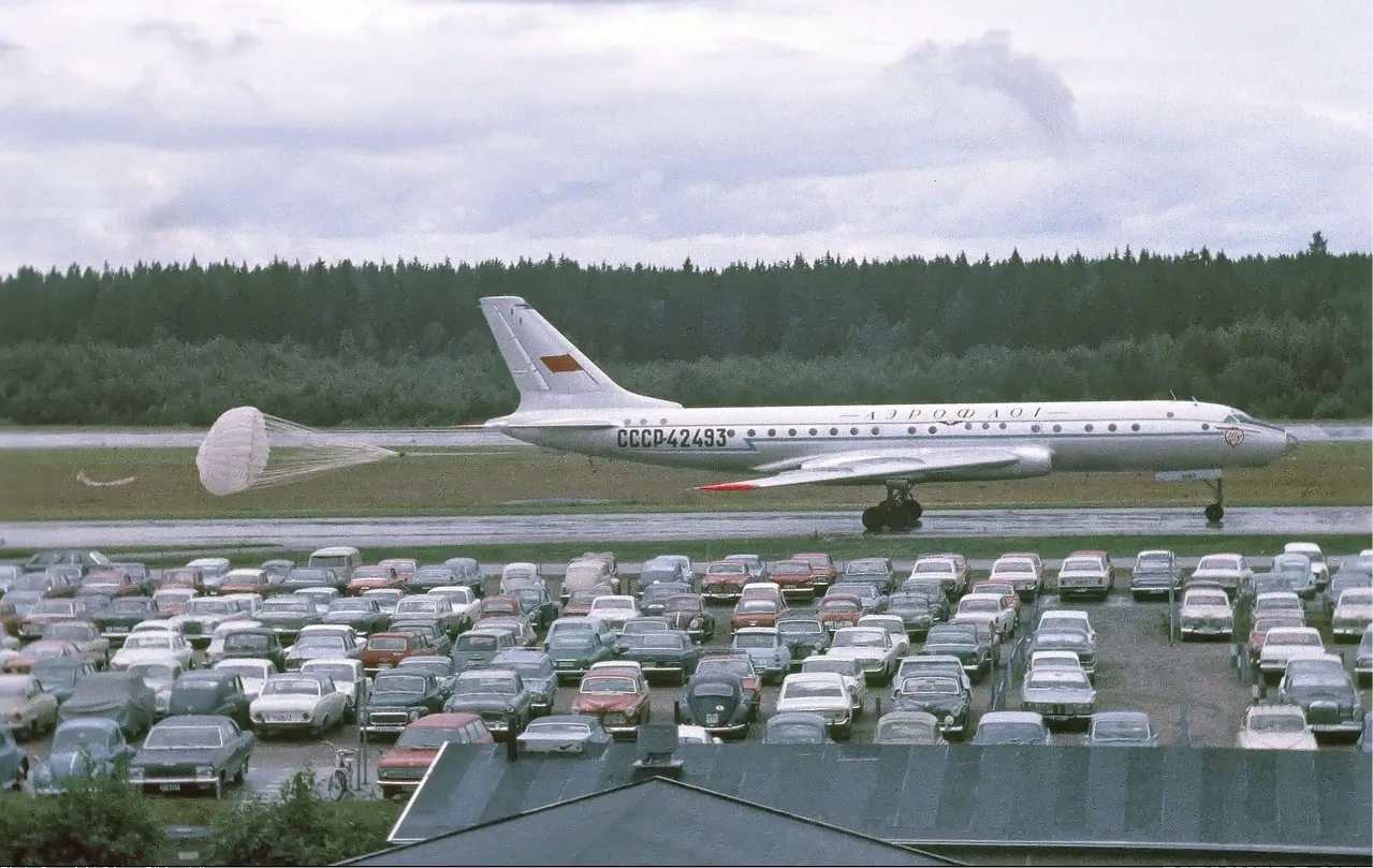 Tupolev Tu-104