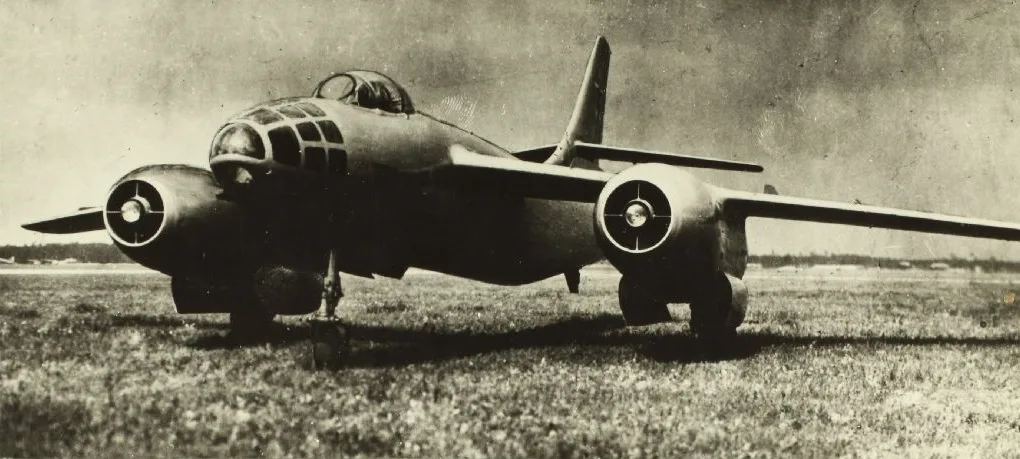Tupolev Tu-82